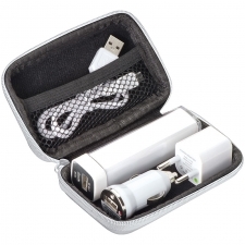 Matkasetti: 2200 mAh power bank ja pistokkeet EXETER